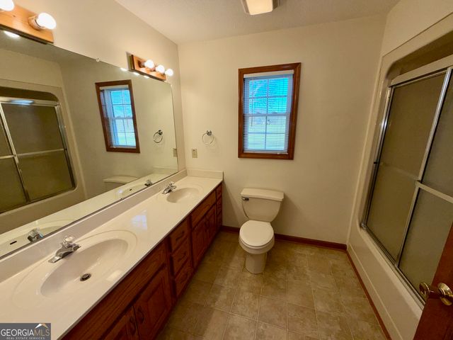 494 S Broad Street, Bowman, GA 30624