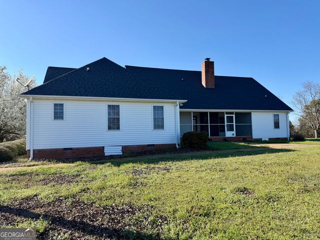 494 S Broad Street, Bowman, GA 30624