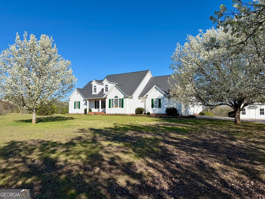 494 S Broad Street, Bowman, GA 30624