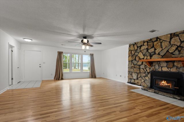 8565 Curtis Road, Athens, AL 35614