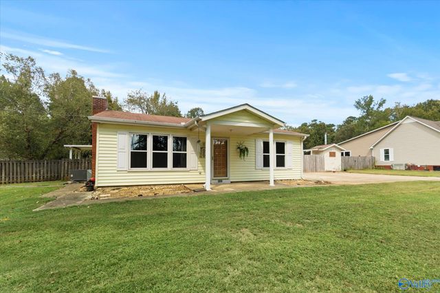 8565 Curtis Road, Athens, AL 35614