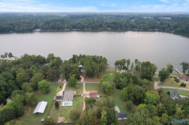 8565 Curtis Road, Athens, AL 35614