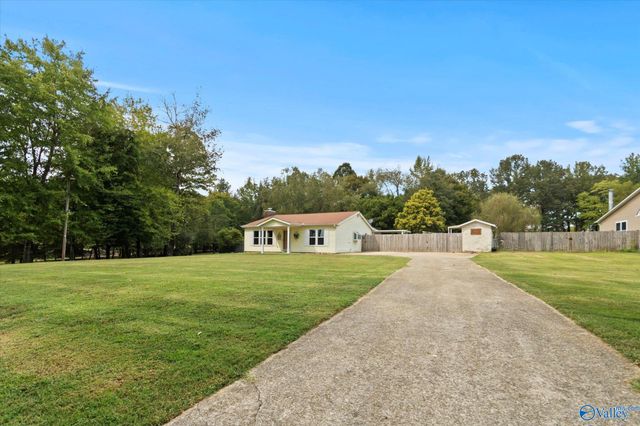 8565 Curtis Road, Athens, AL 35614