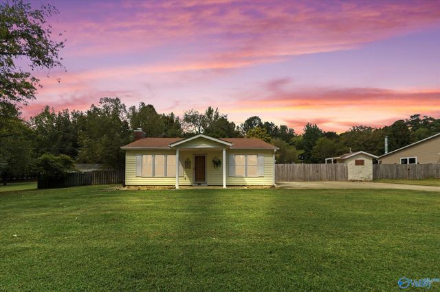 8565 Curtis Road, Athens, AL 35614