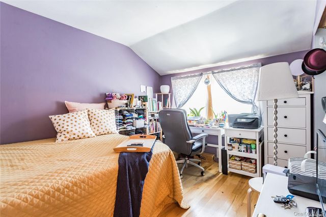 95 Whalers Cove, Babylon, NY 11702