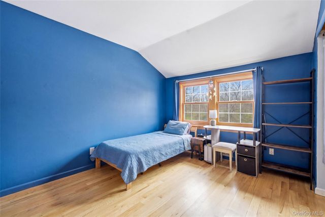 95 Whalers Cove, Babylon, NY 11702