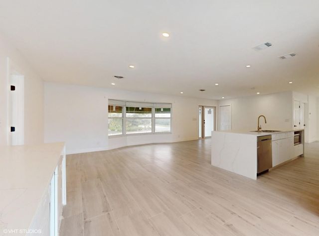 4761 NE 28th Avenue, Fort Lauderdale, FL 33308