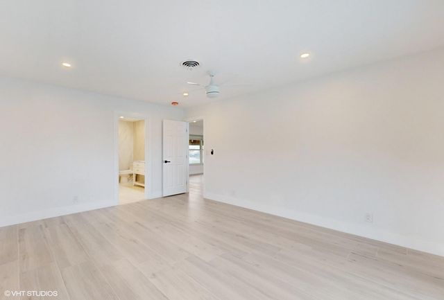 4761 NE 28th Avenue, Fort Lauderdale, FL 33308