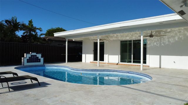 4761 NE 28th Avenue, Fort Lauderdale, FL 33308