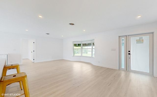 4761 NE 28th Avenue, Fort Lauderdale, FL 33308