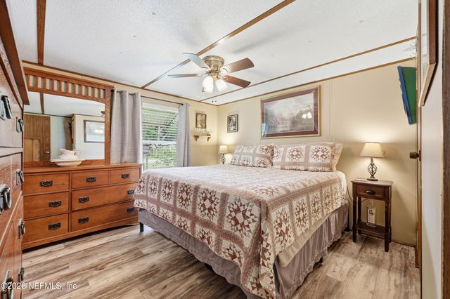 101 WATERWAY Avenue, Satsuma, FL 32189
