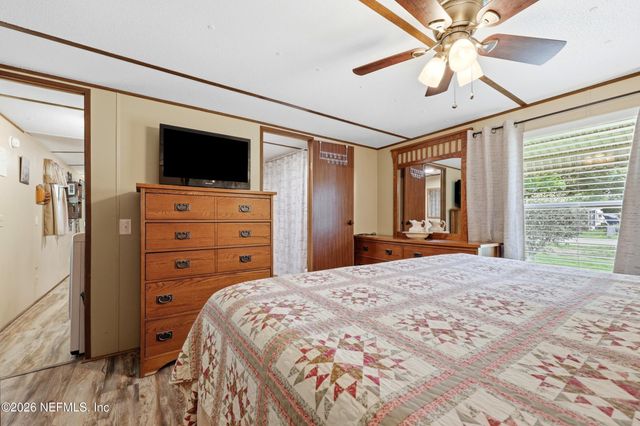 101 WATERWAY Avenue, Satsuma, FL 32189
