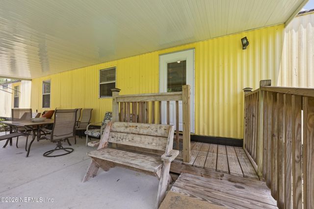 101 WATERWAY Avenue, Satsuma, FL 32189