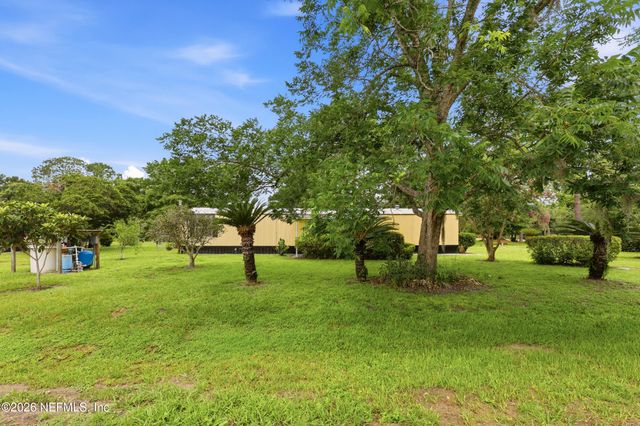 101 WATERWAY Avenue, Satsuma, FL 32189