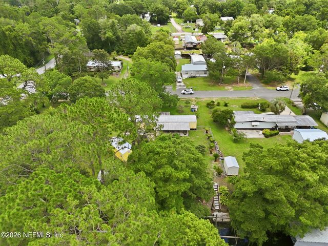 101 WATERWAY Avenue, Satsuma, FL 32189