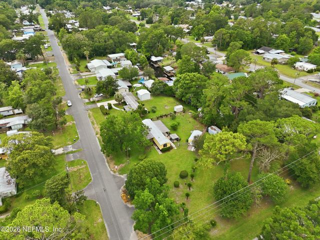 101 WATERWAY Avenue, Satsuma, FL 32189