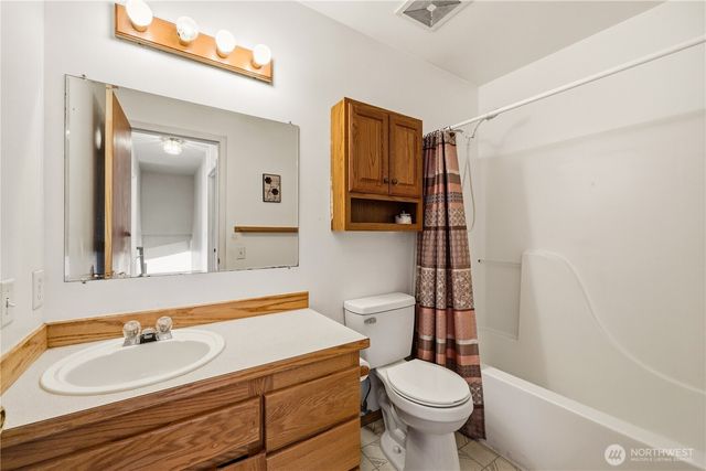 417 Yakima Boulevard, Pacific, WA 98047