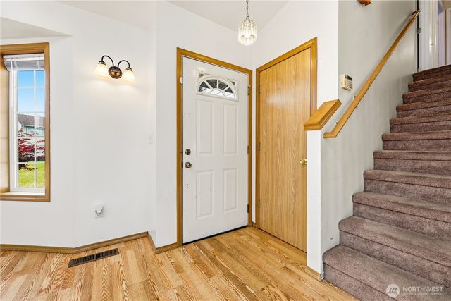 417 Yakima Boulevard, Pacific, WA 98047