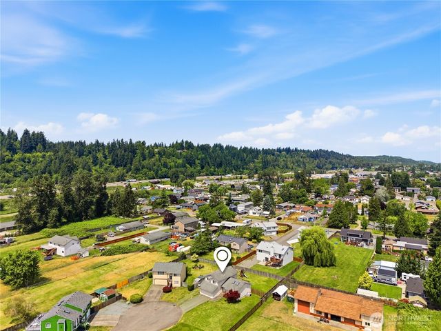 417 Yakima Boulevard, Pacific, WA 98047