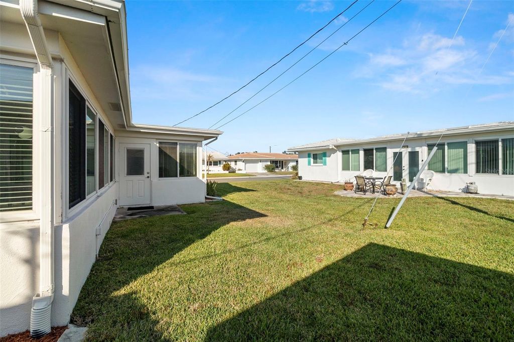Image 29 of property listing at 10033 37TH WAY N 3, Pinellas Park, FL 33782