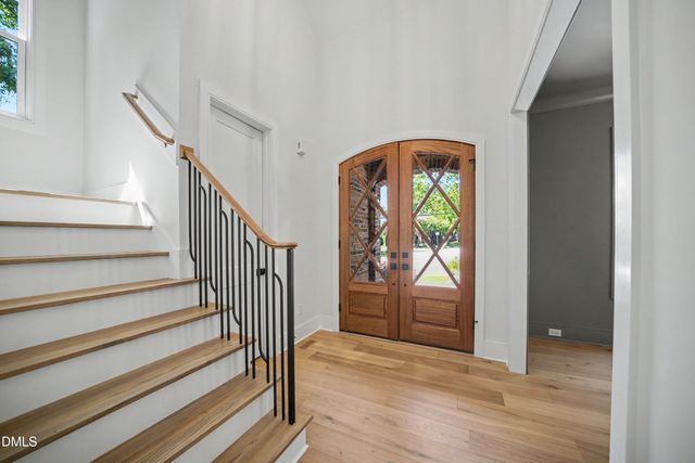 605 Ridgecrest Road, Cary, NC 27511