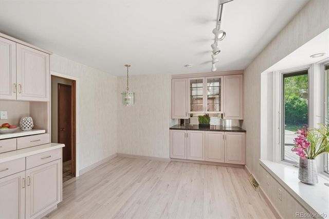 2182 W Briarwood Avenue, Littleton, CO 80120