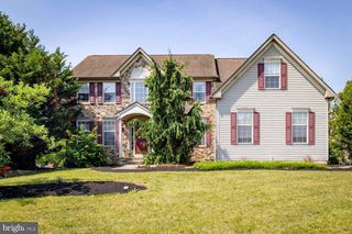 20 GREENSHIRE BLVD, Schwenksville, PA 19473