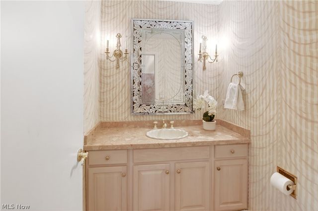 2 Haverhill Court, Beachwood, OH 44122