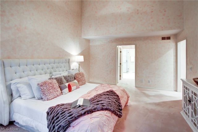 2 Haverhill Court, Beachwood, OH 44122