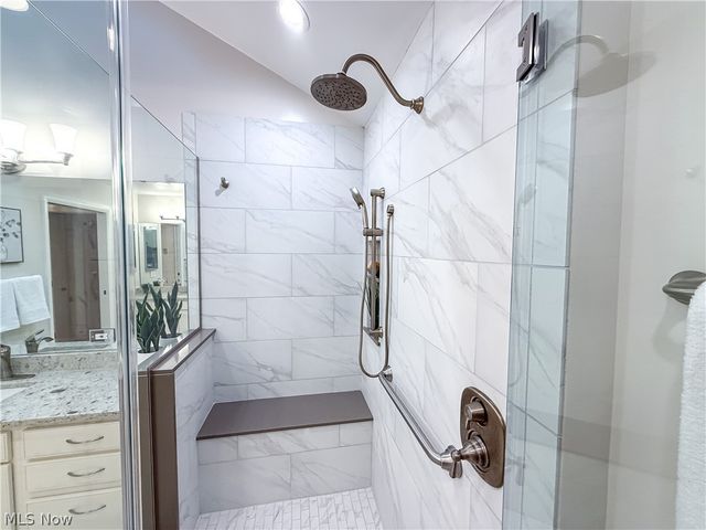 2 Haverhill Court, Beachwood, OH 44122