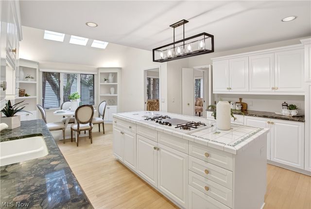 2 Haverhill Court, Beachwood, OH 44122