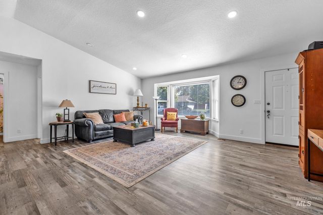253 Coronado Ave, Twin Falls, ID 83301