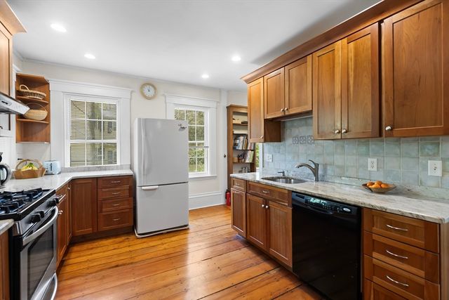 17 Highland, Dedham, MA 02026