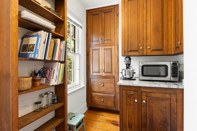 17 Highland, Dedham, MA 02026