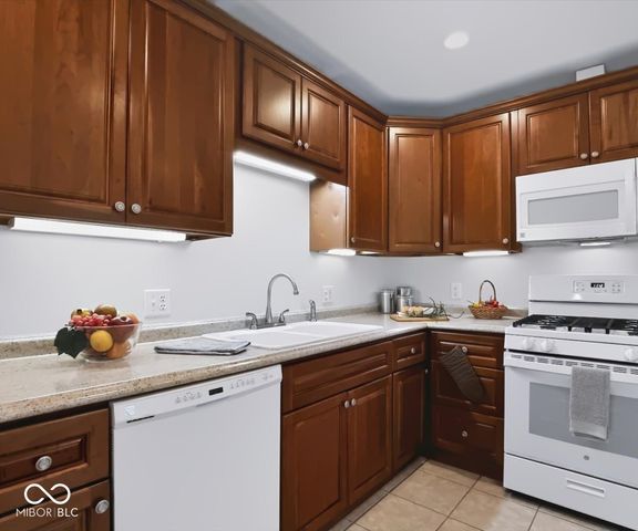 824 S Eastside Drive, Bloomington, IN 47401