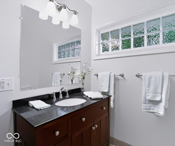 824 S Eastside Drive, Bloomington, IN 47401