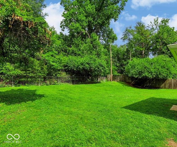824 S Eastside Drive, Bloomington, IN 47401