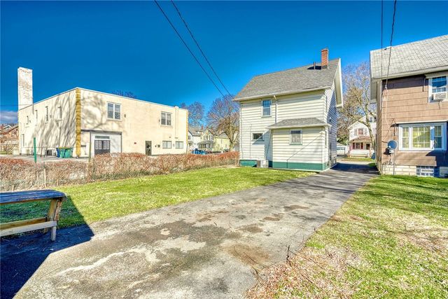 115 Barberry, Rochester, NY 14621