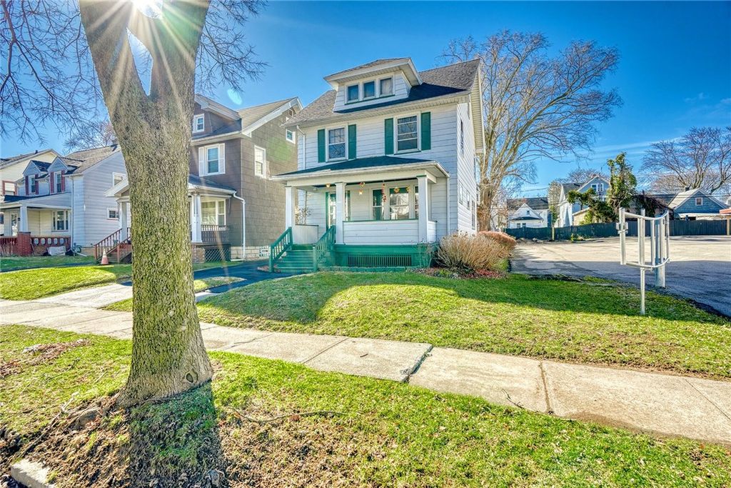 115 Barberry, Rochester, NY 14621