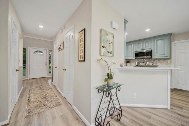 22319 Desert Willow Drive, Magnolia, TX 77355