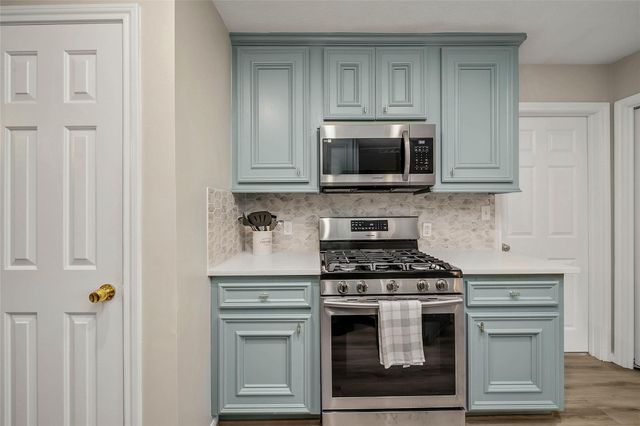 22319 Desert Willow Drive, Magnolia, TX 77355