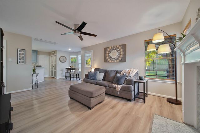 22319 Desert Willow Drive, Magnolia, TX 77355