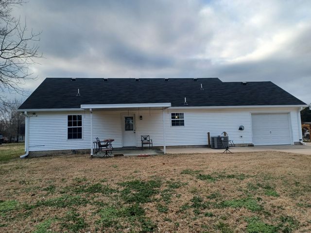 142 Barley Dr, Christiana, TN 37037