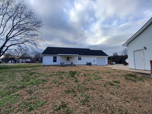 142 Barley Dr, Christiana, TN 37037