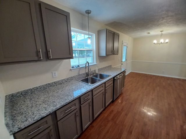 142 Barley Dr, Christiana, TN 37037