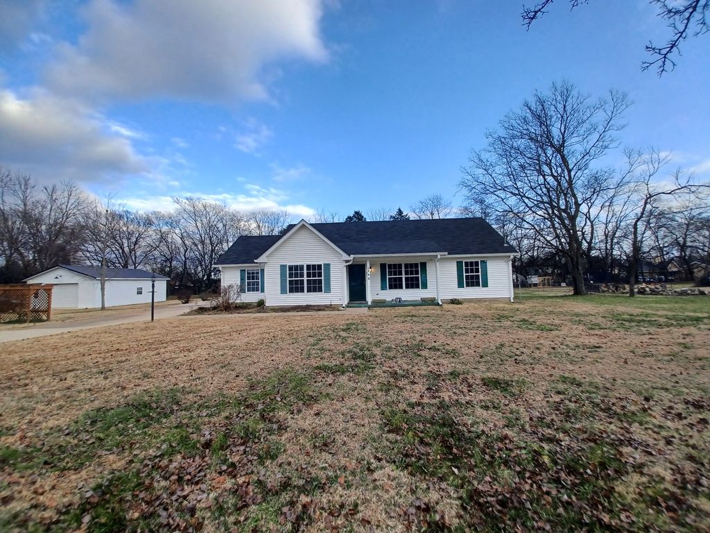 142 Barley Dr, Christiana, TN 37037