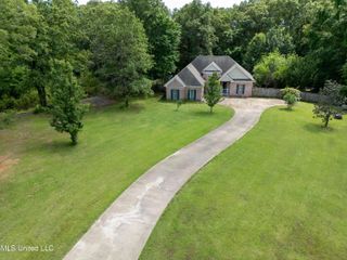 33 Timber Ridge Drive, Byhalia, MS 38611
