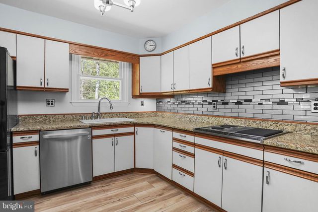 13110 HICKORY AVE, Waldorf, MD 20601