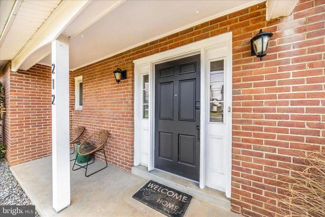 212 BAUGHMANS LN, Frederick, MD 21702