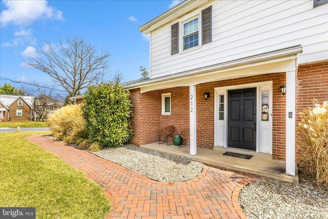 212 BAUGHMANS LN, Frederick, MD 21702